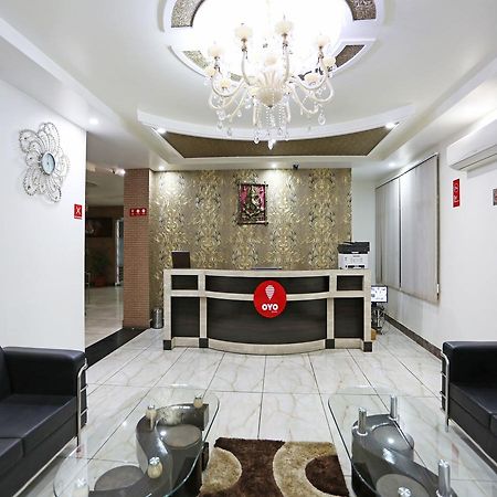 Oyo 4635 Sheetal Hotel Haldwāni Kültér fotó