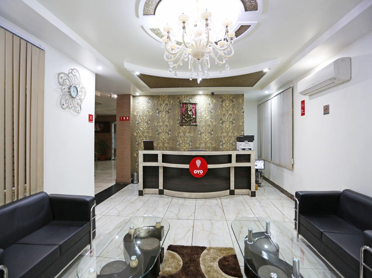 Oyo 4635 Sheetal Hotel Haldwāni Kültér fotó